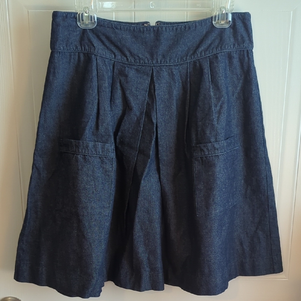 Blue Knee-Length Pleated A-Line Skirt